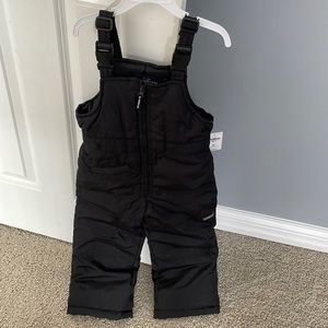 NWT Oshkosh B’gosh 4T snow pants
